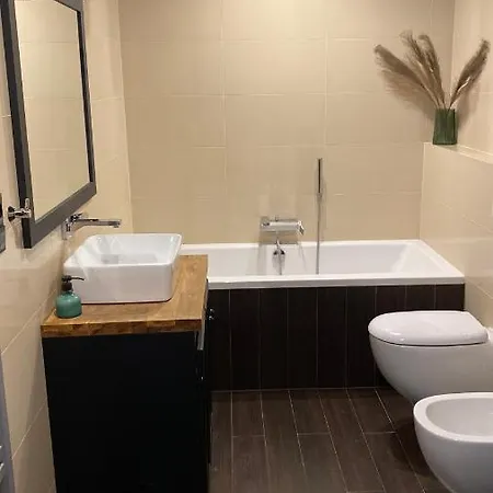 Vacaciones Towarowa Port I *